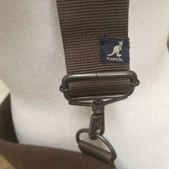 KANGOL Large Khaki Folded Messenger Crossbody Bag - Picture 4 of 8